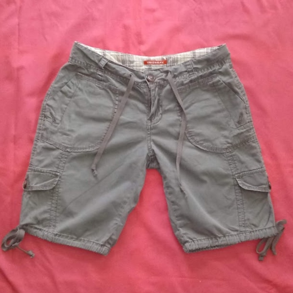 Unionbay Cargo Shorts, Brown, Size 3
